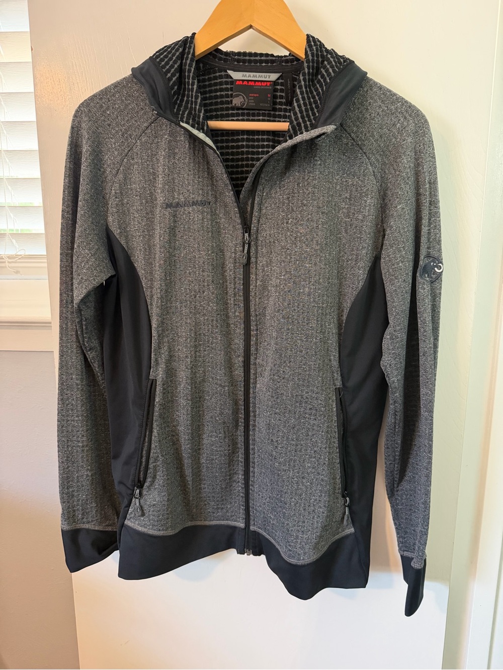 NWOT Mammut M Women’s Elwha Hooded Grid Fleece Jacket